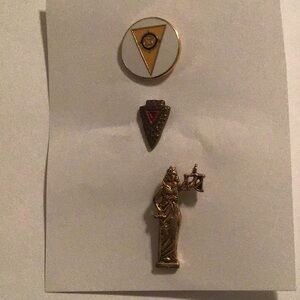 Lot of 3  Pins Set